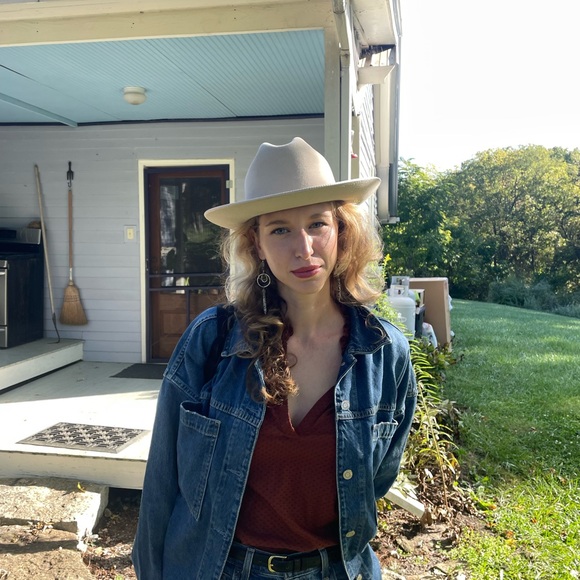 Stetson 6x Open Road
Silverbelly 7 1/4 - Picture 11 of 11